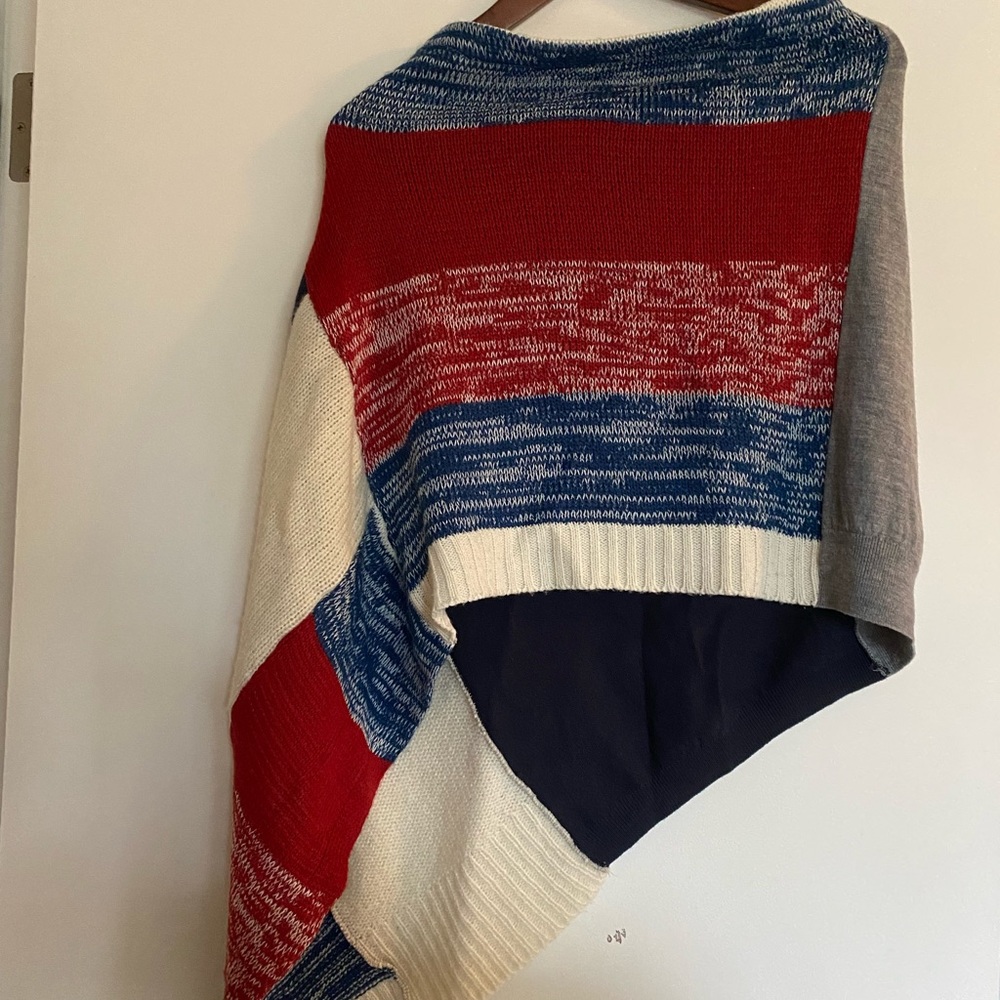 Shawl, artist made, soft knit (acrylic blend) size ladies XS